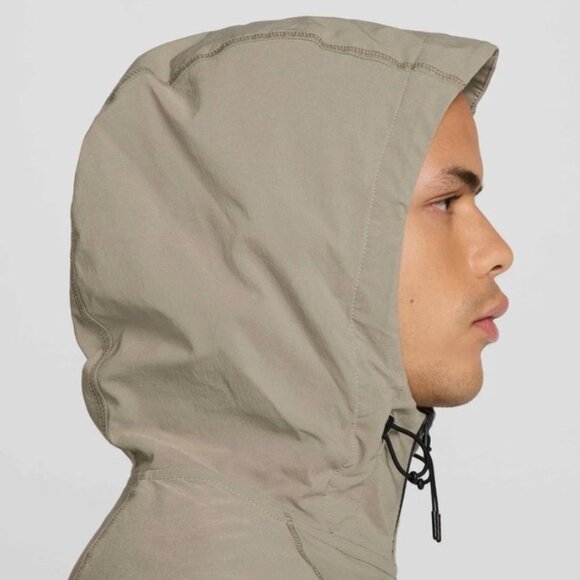 Nike Tech Woven Windrunner Lightweight Jacket Light Army HM7151-320 Men's - Picture 11 of 12